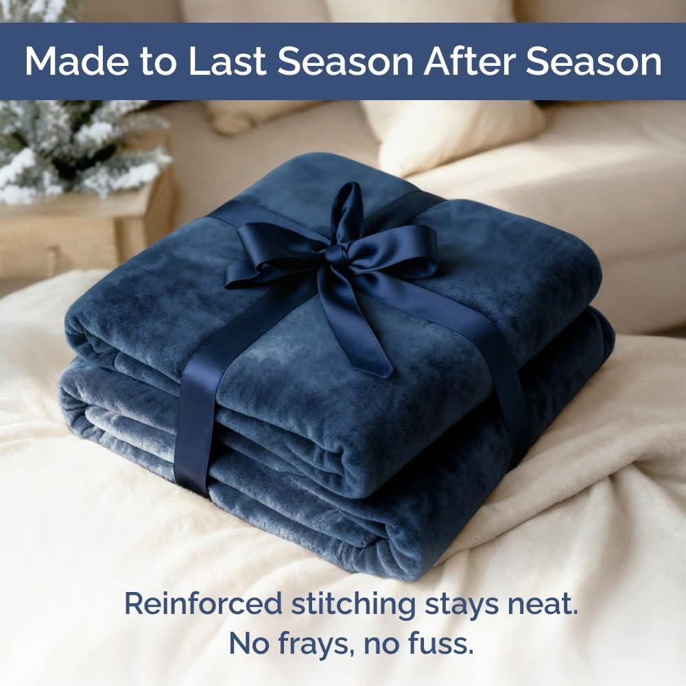 image:imageCGK Christmas Fleece Blanket Throw Size Flannel Throw Red Flakes 50x6009 Navy