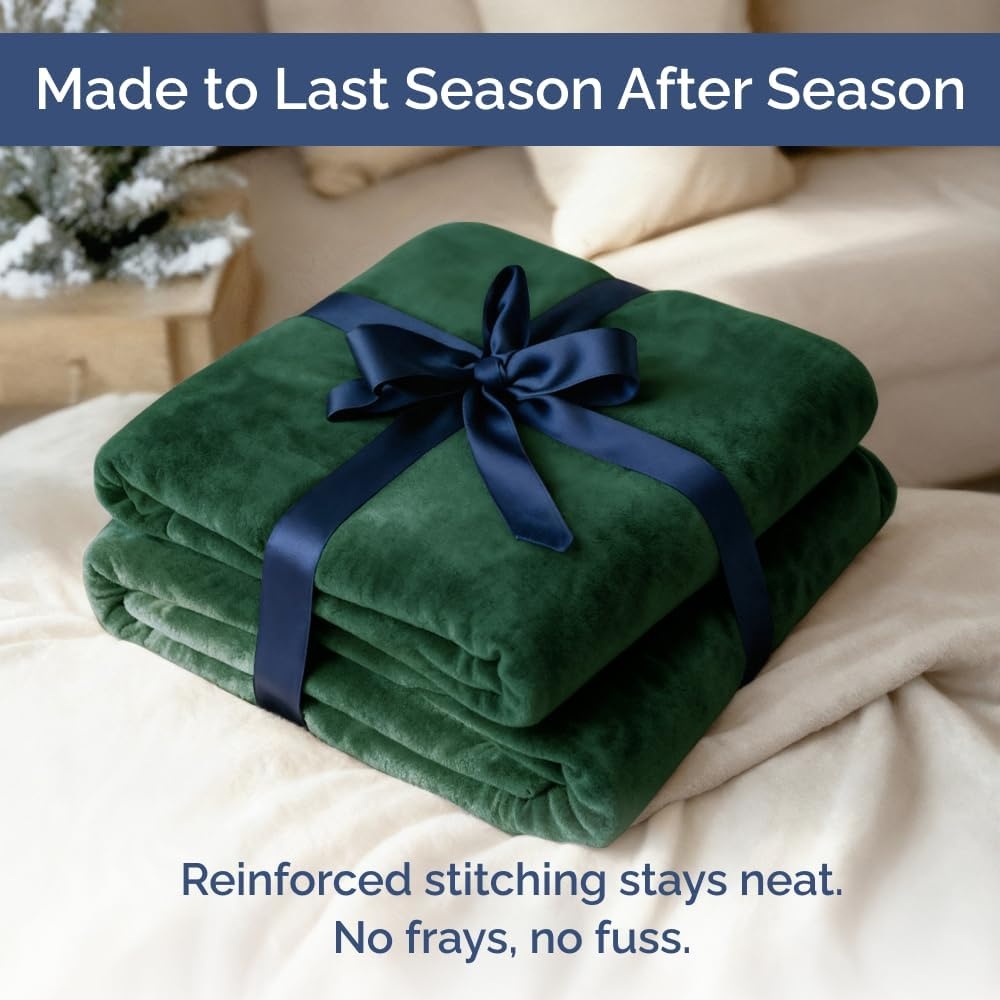 image:imageCGK Christmas Fleece Blanket Throw Size Flannel Throw Red Flakes 50x6011 Forest Green