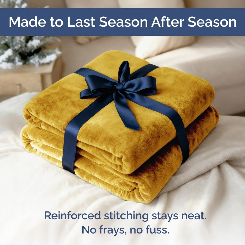 image:imageCGK Christmas Fleece Blanket Throw Size Flannel Throw Red Flakes 50x6012 Gold