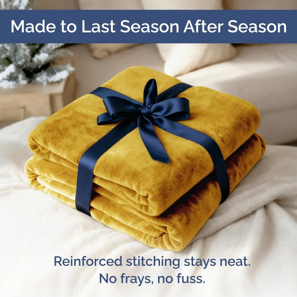 image:imageCGK Christmas Fleece Blanket Throw Size Flannel Throw Red Flakes 50x6012 Gold