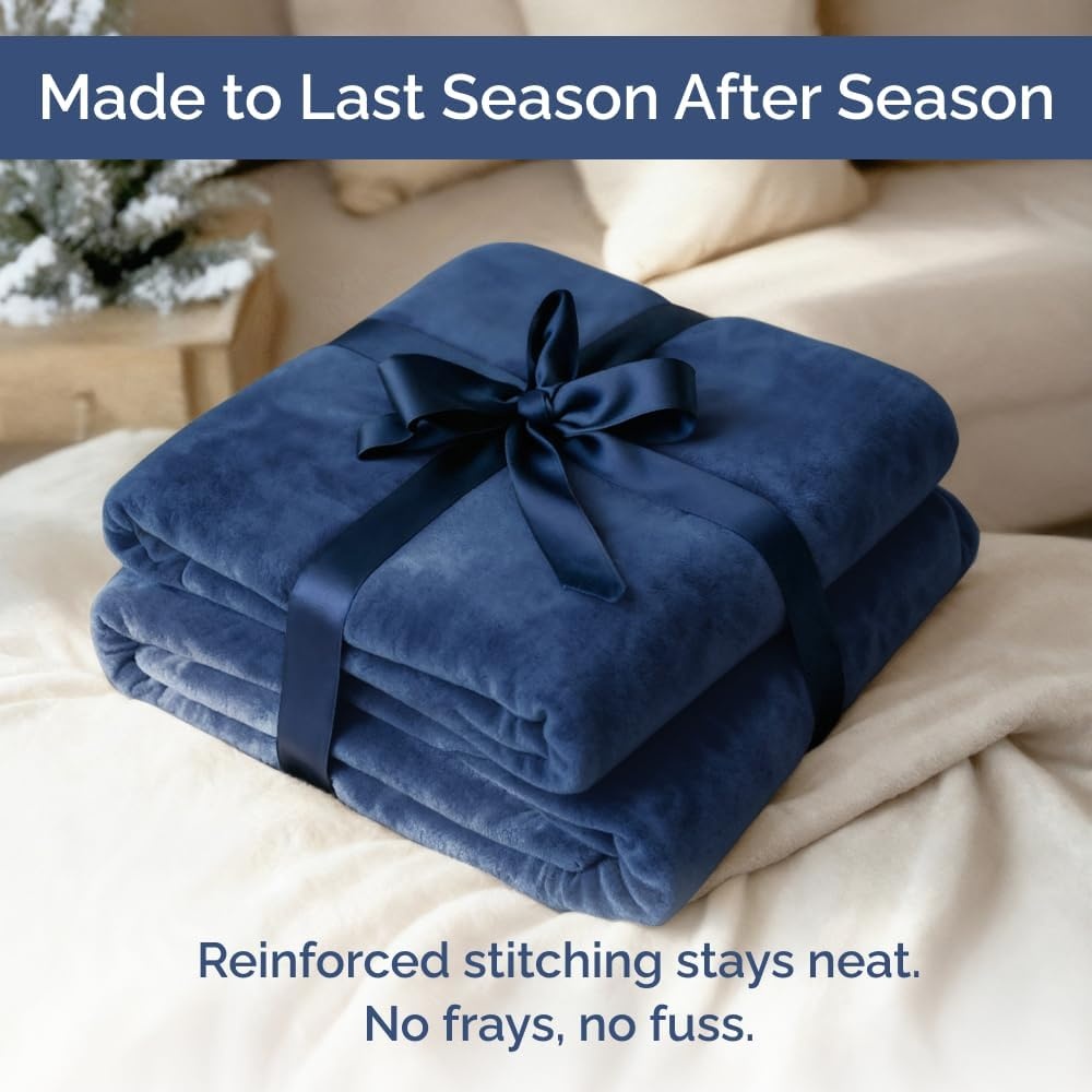 image:imageCGK Christmas Fleece Blanket Throw Size Flannel Throw Red Flakes 50x6028 Royal Blue